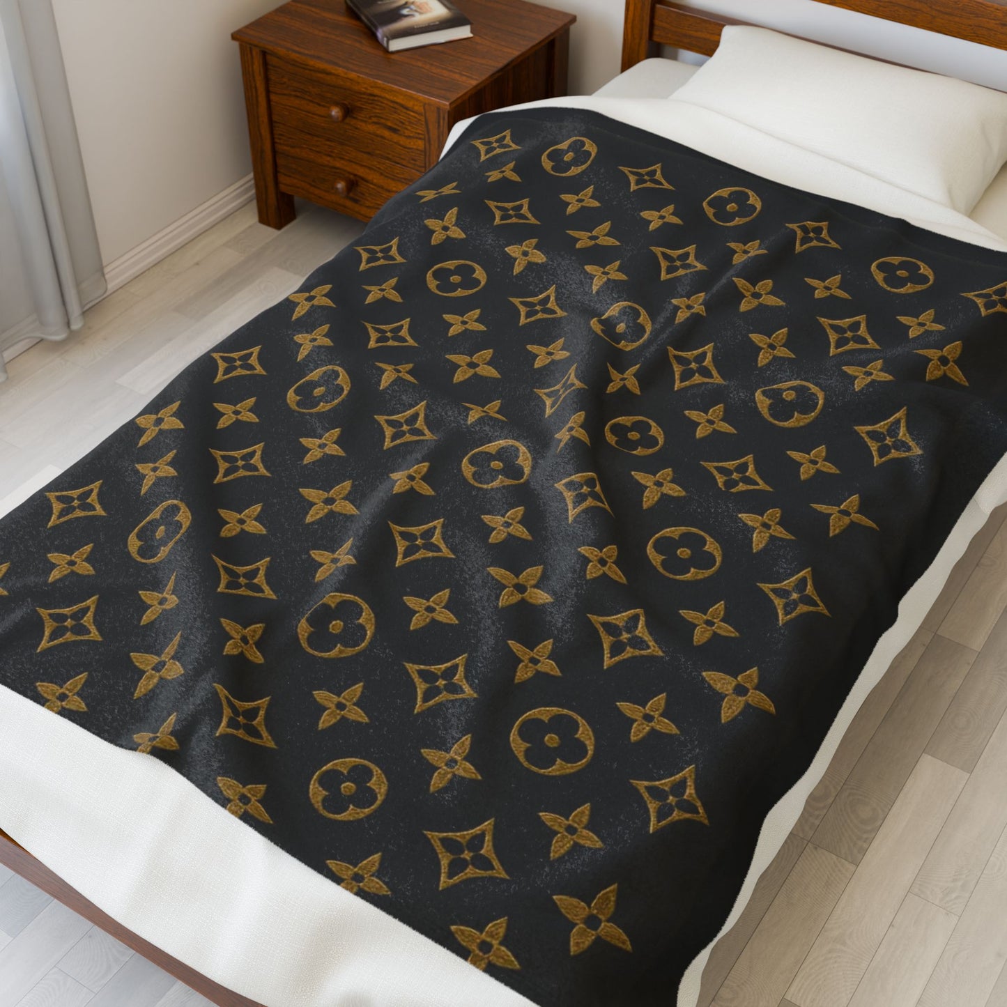 Luxurious Velveteen Plush Blanket, Cozy Throw for Home Décor, Gifts for Weddings, Birthdays, and Holidays, Elegant Comfort